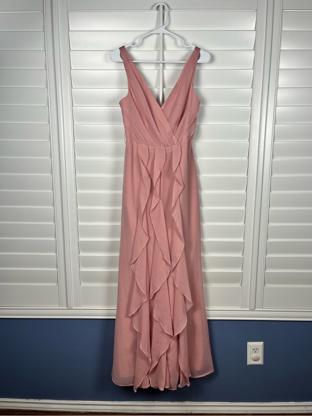 Vera Wang White Blush Pink Chiffon Ruffle Maxi Dress Formal Size 4
